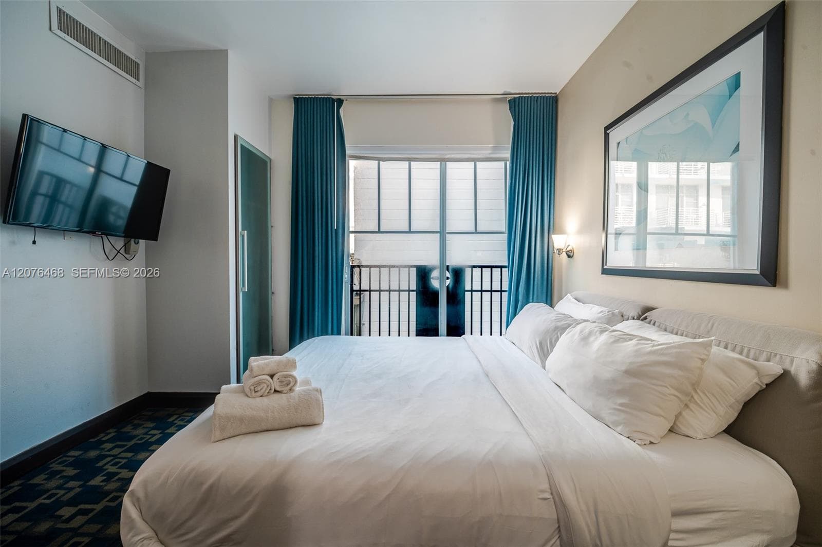 1060 Ocean Dr # D206, Miami Beach, FL 33139 photo 9