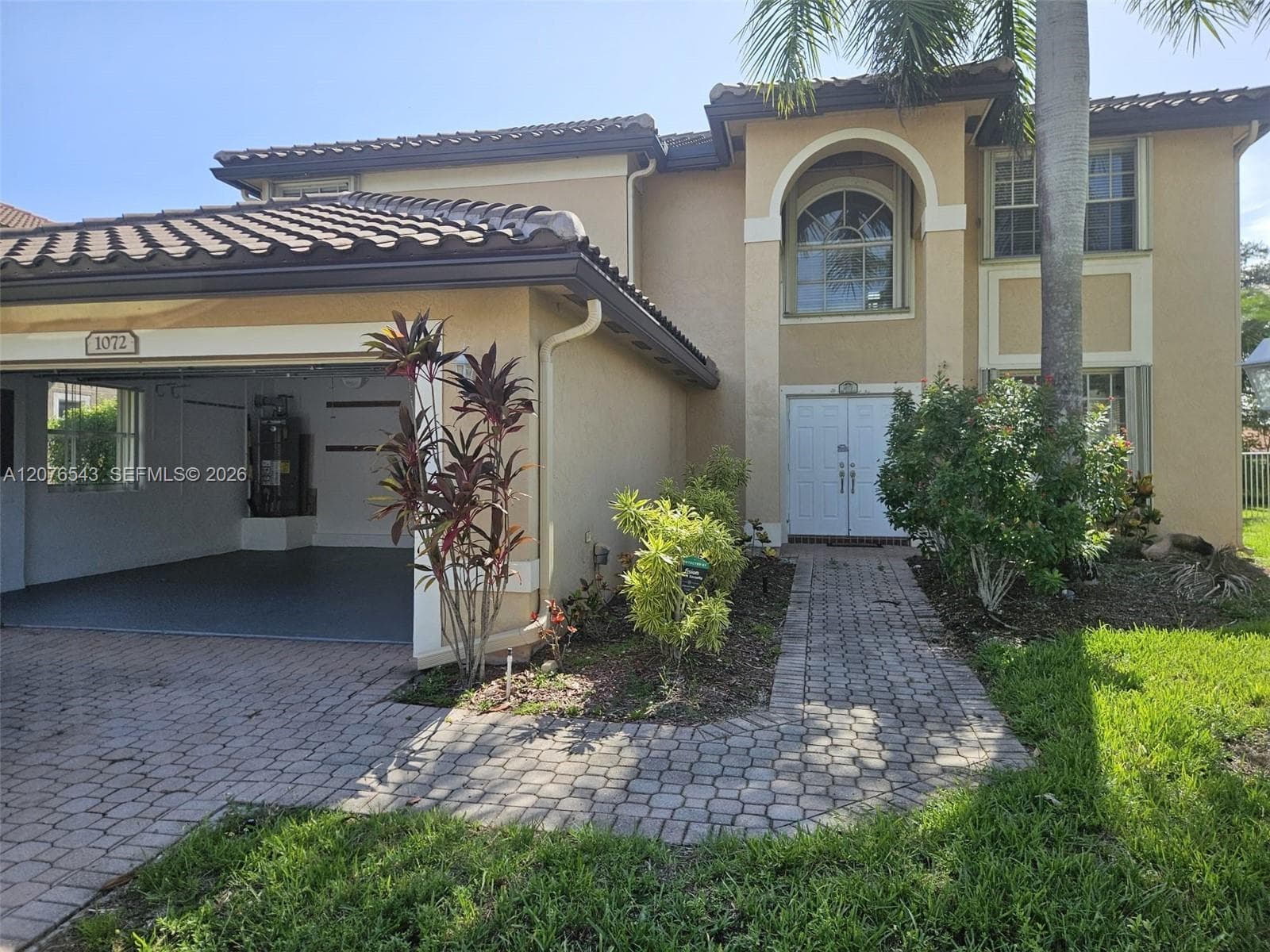 1072 NW 139th Ter, Pembroke Pines, FL 33028 photo 2