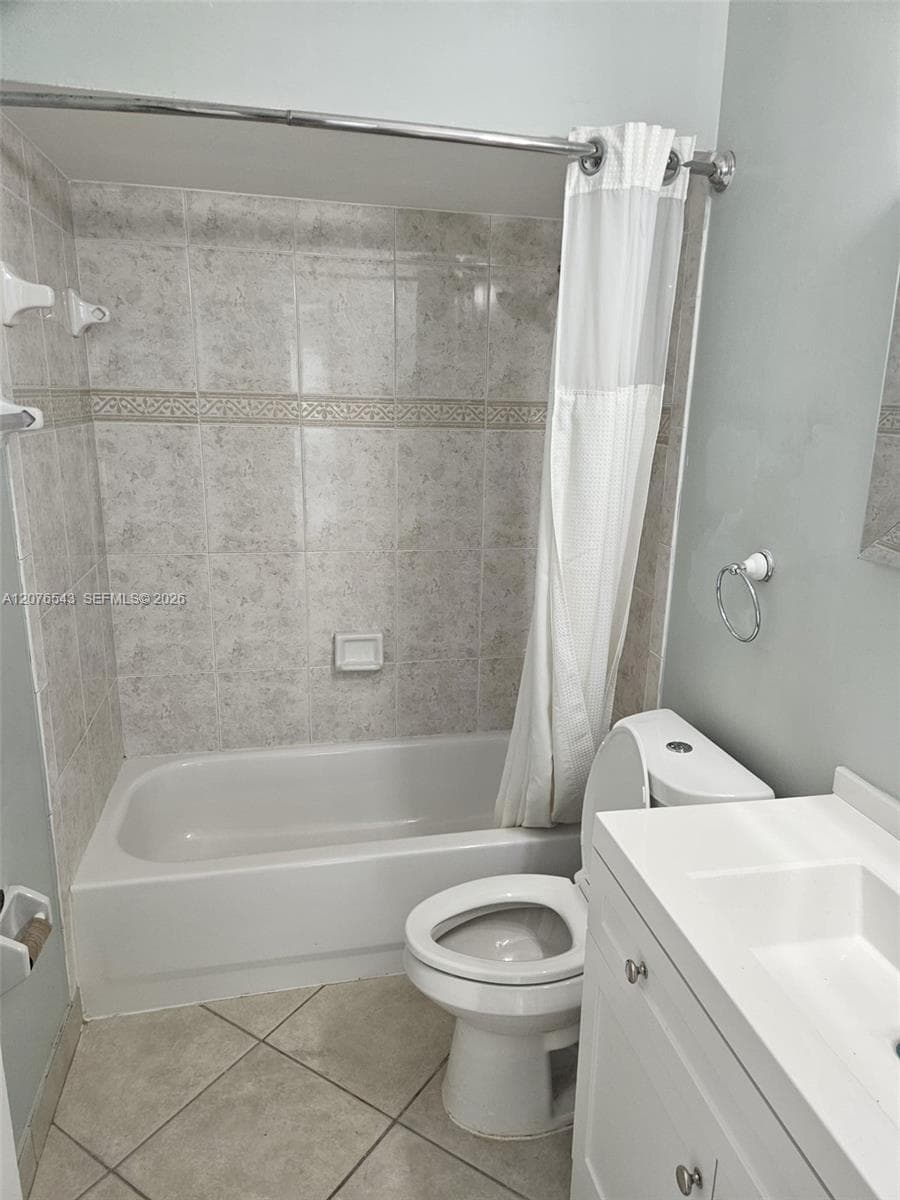 1072 NW 139th Ter, Pembroke Pines, FL 33028 photo 9
