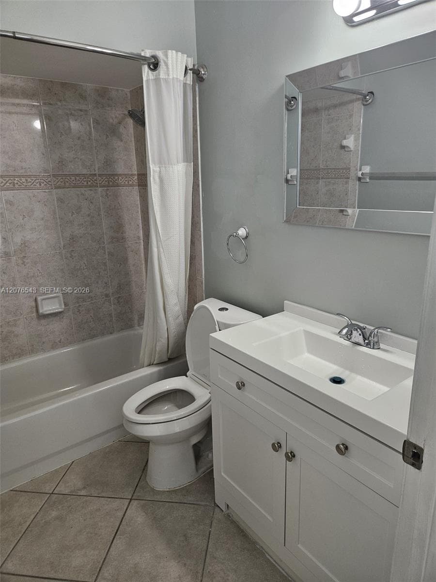 1072 NW 139th Ter, Pembroke Pines, FL 33028 photo 8