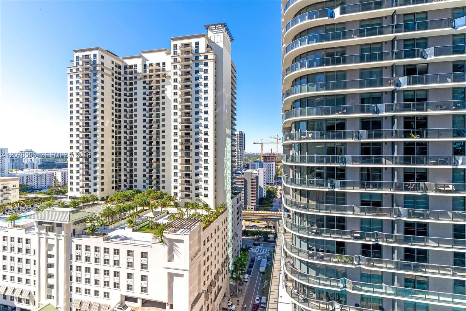 45 SW 9th St # 1706, Miami, FL 33130 photo 6