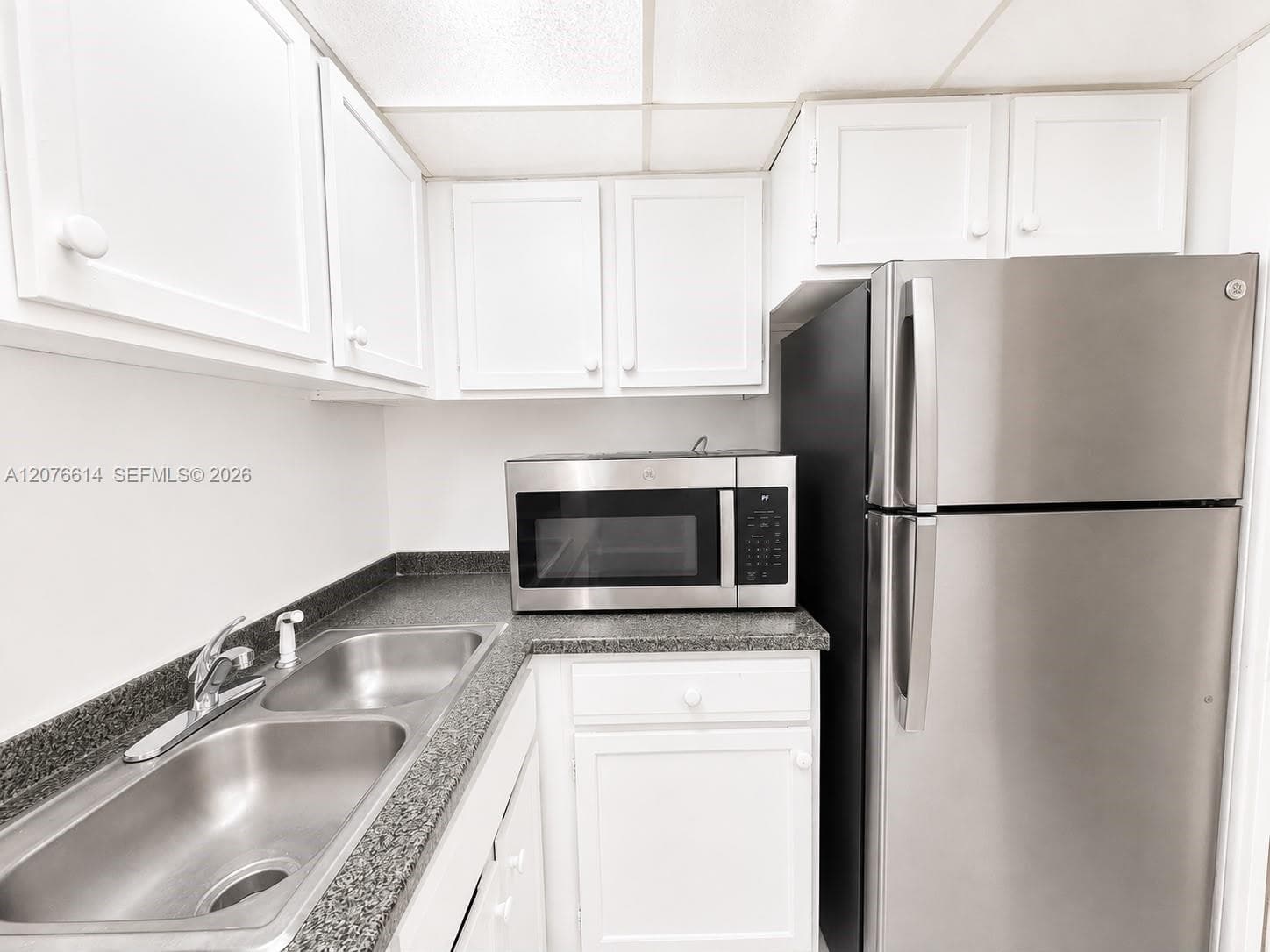 3660 Inverrary Dr # 1R, Lauderhill, FL 33319 photo 9