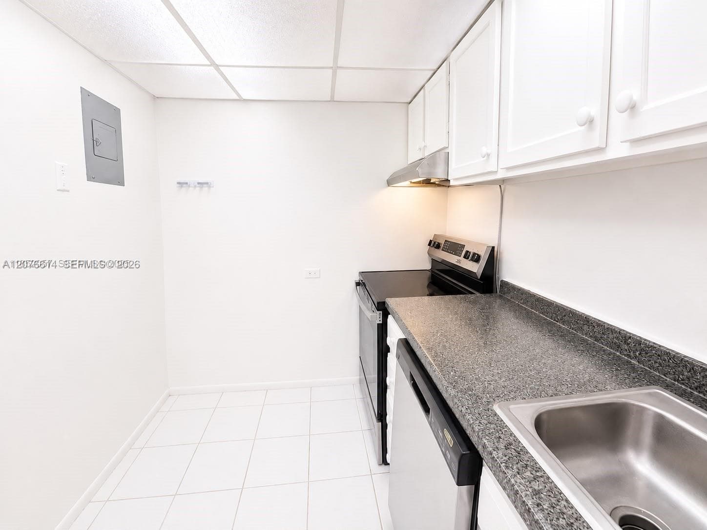 3660 Inverrary Dr # 1R, Lauderhill, FL 33319 photo 11