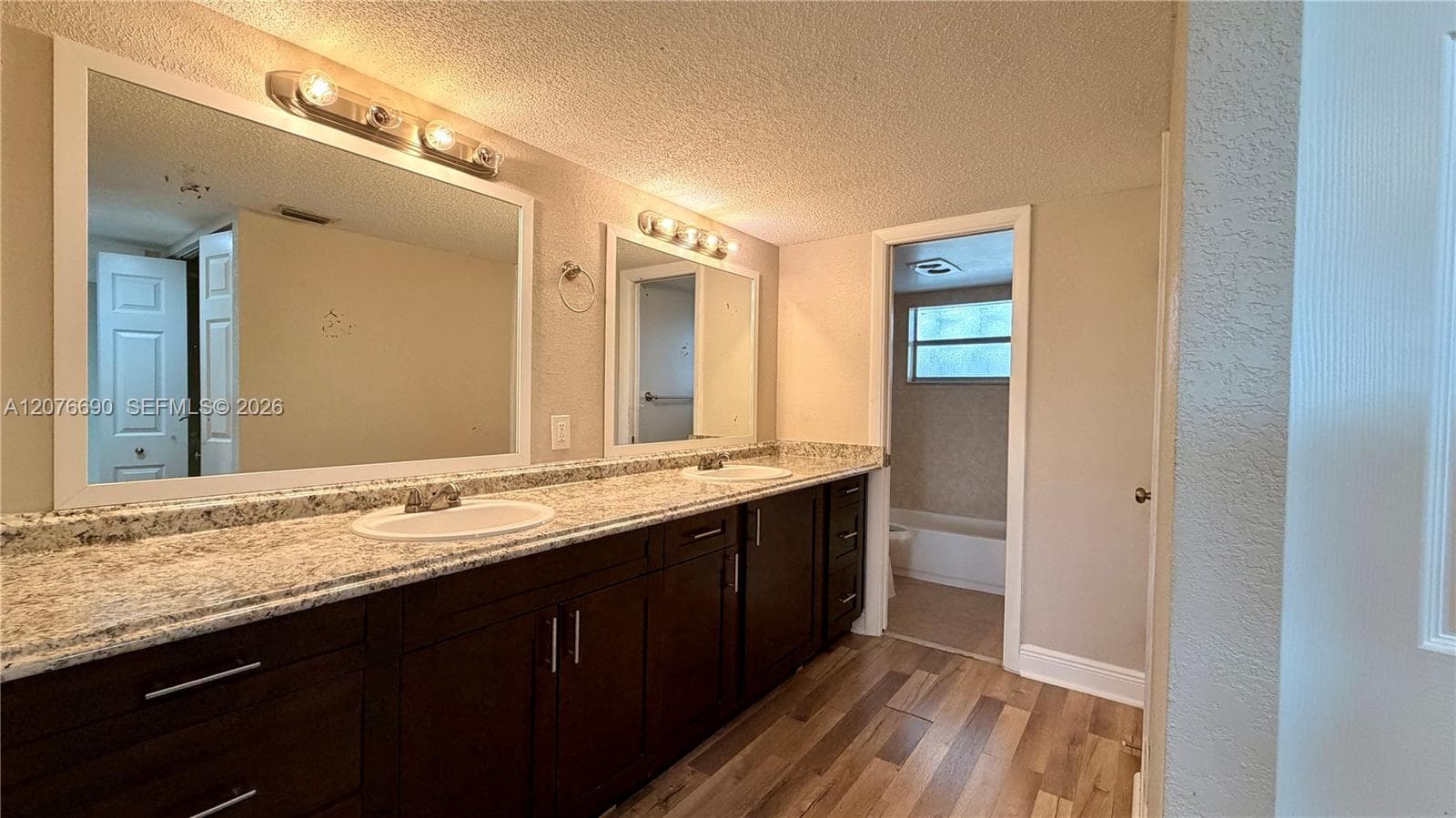 879 NE 195th St # 425, Miami, FL 33179 photo 12