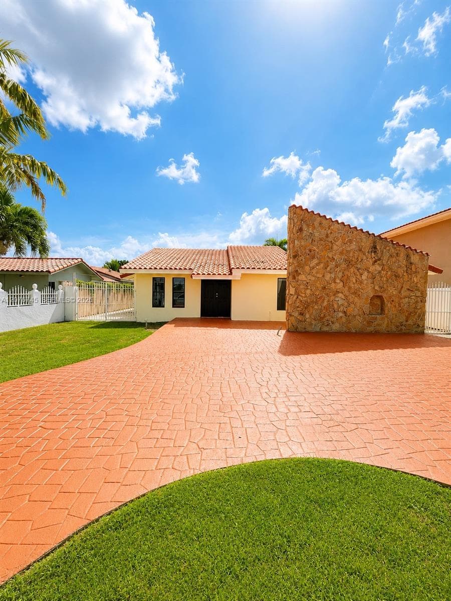 3011 SW 117th Ave, Miami, FL 33175