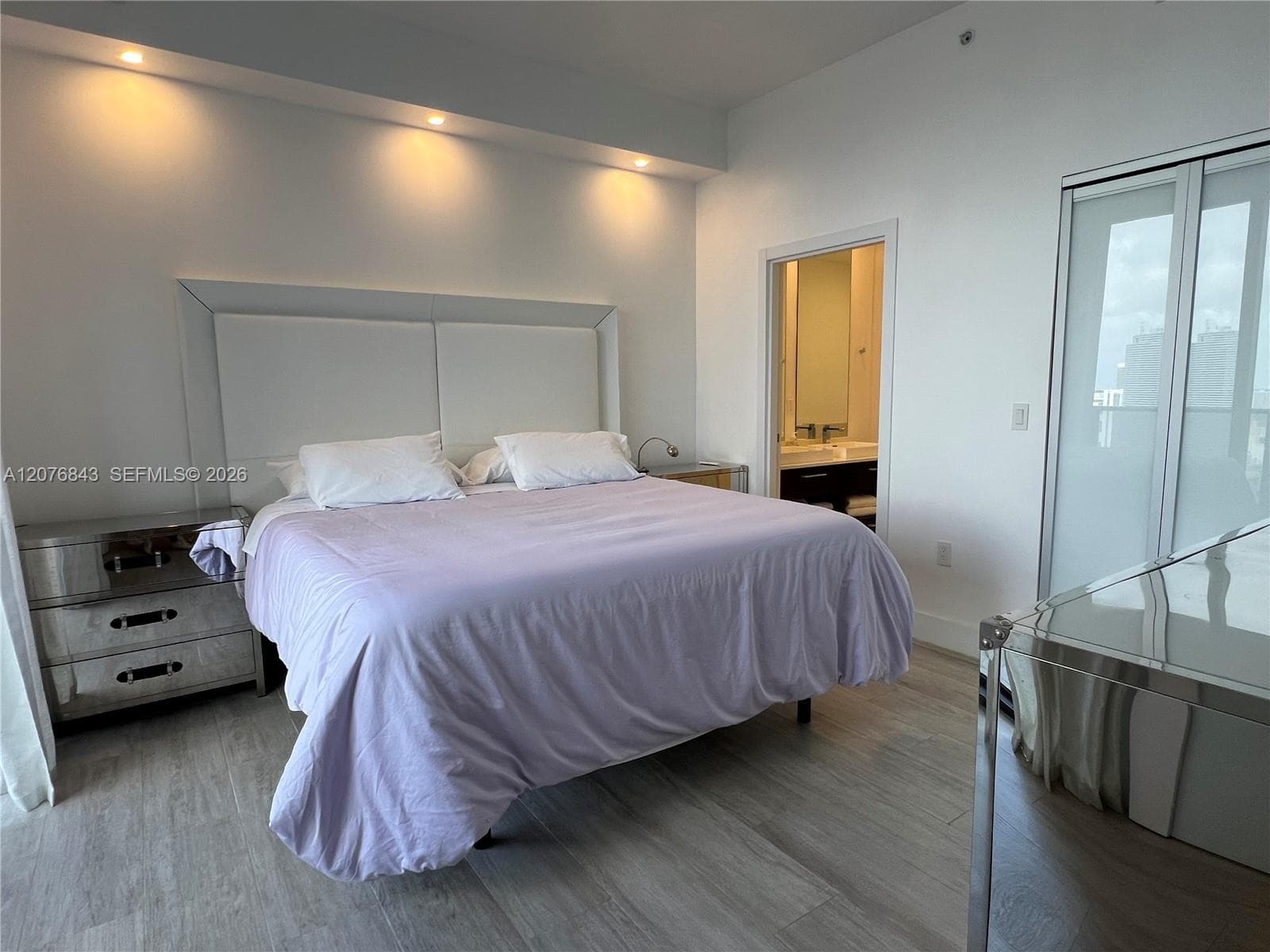 45 SW 9th St # 4408, Miami, FL 33130 photo 6