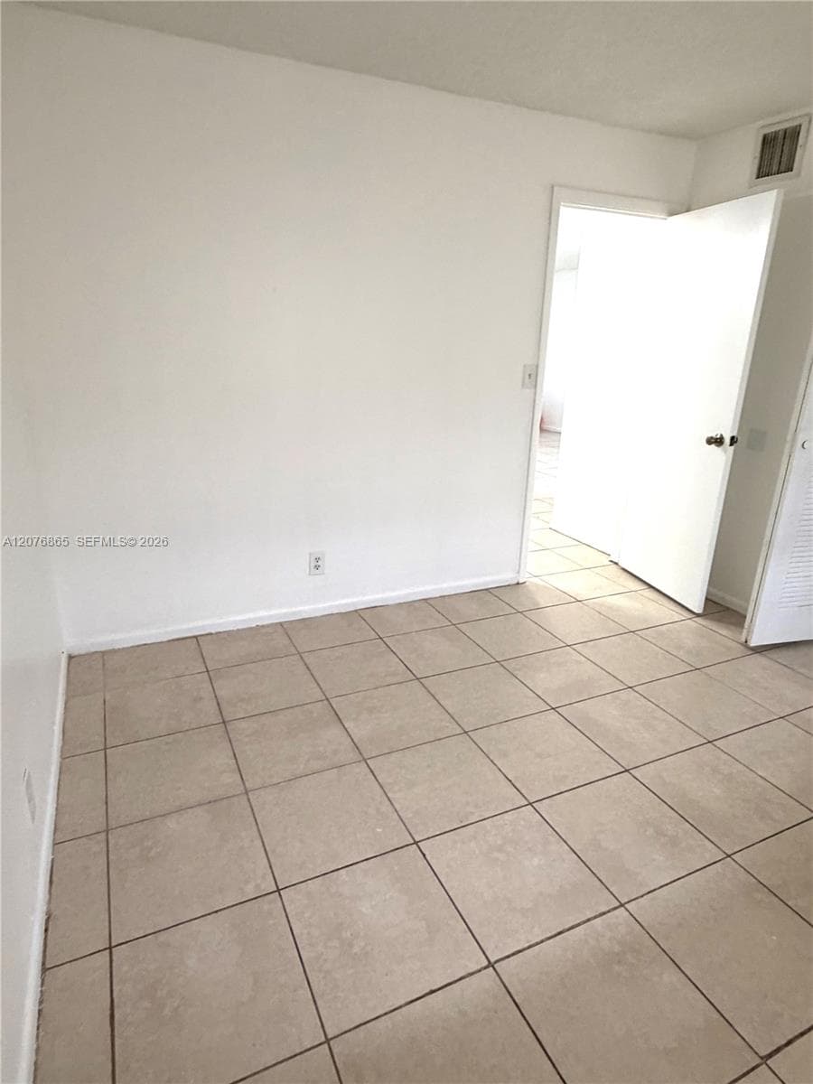 95 NE 41st St # O219, Oakland Park, FL 33334 photo 2