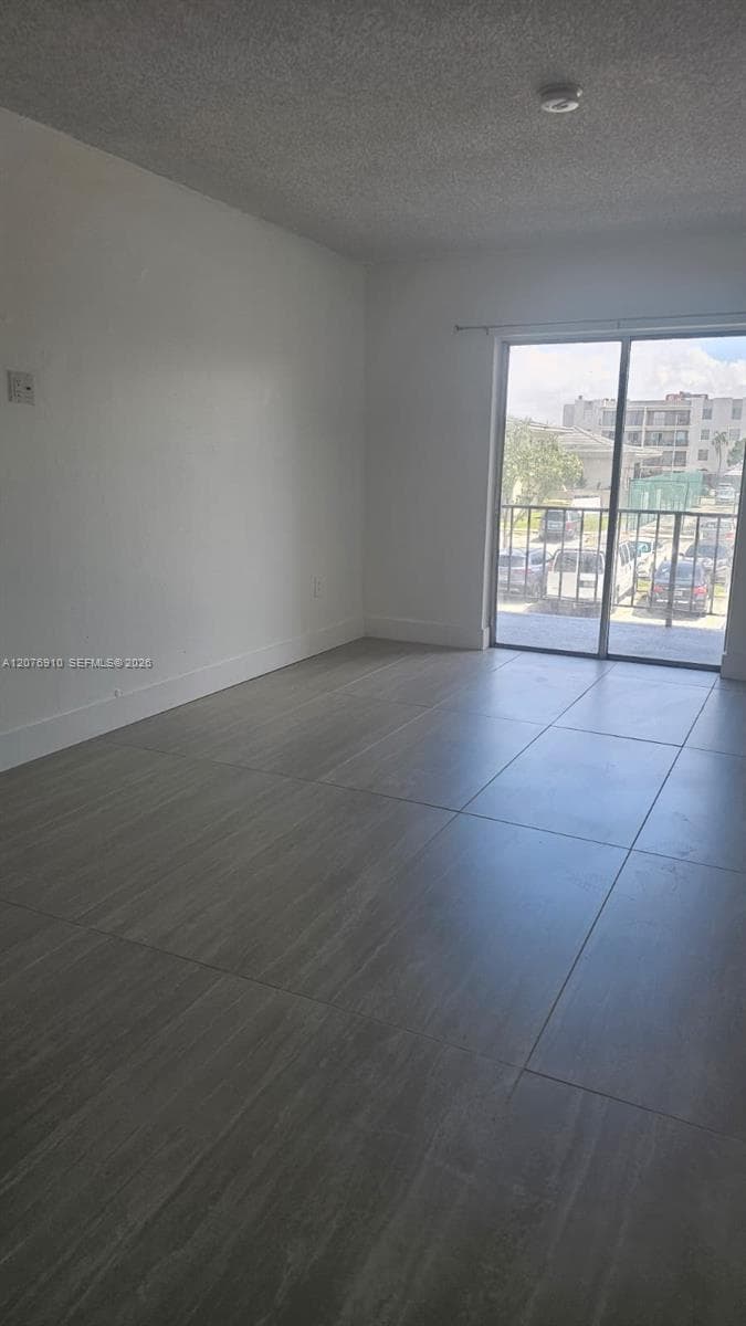 5625 W 20th Ave # 208, Hialeah, FL 33012 photo 8