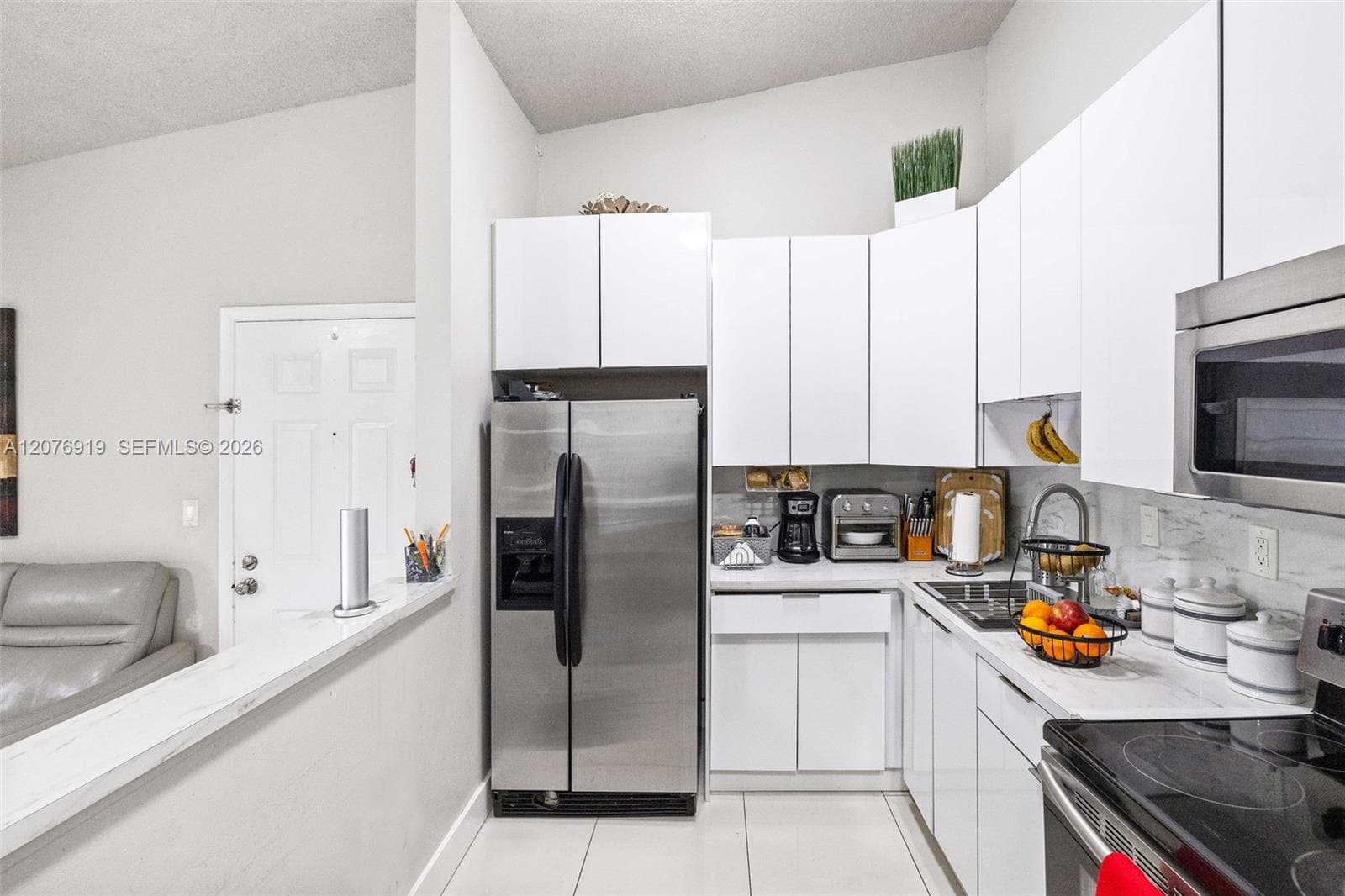827 NE 199th St # 206, Miami, FL 33179 photo 12