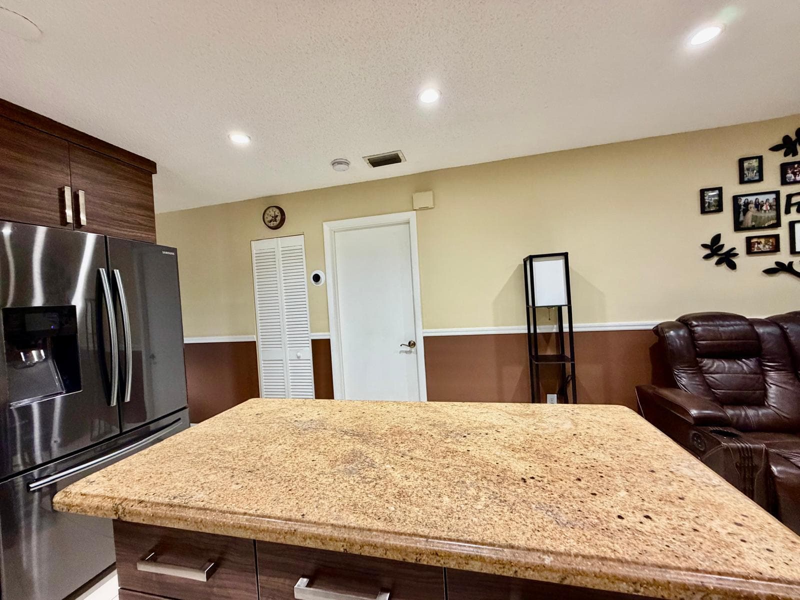 1092 W 32nd Street, Hialeah, FL 33012 photo 5