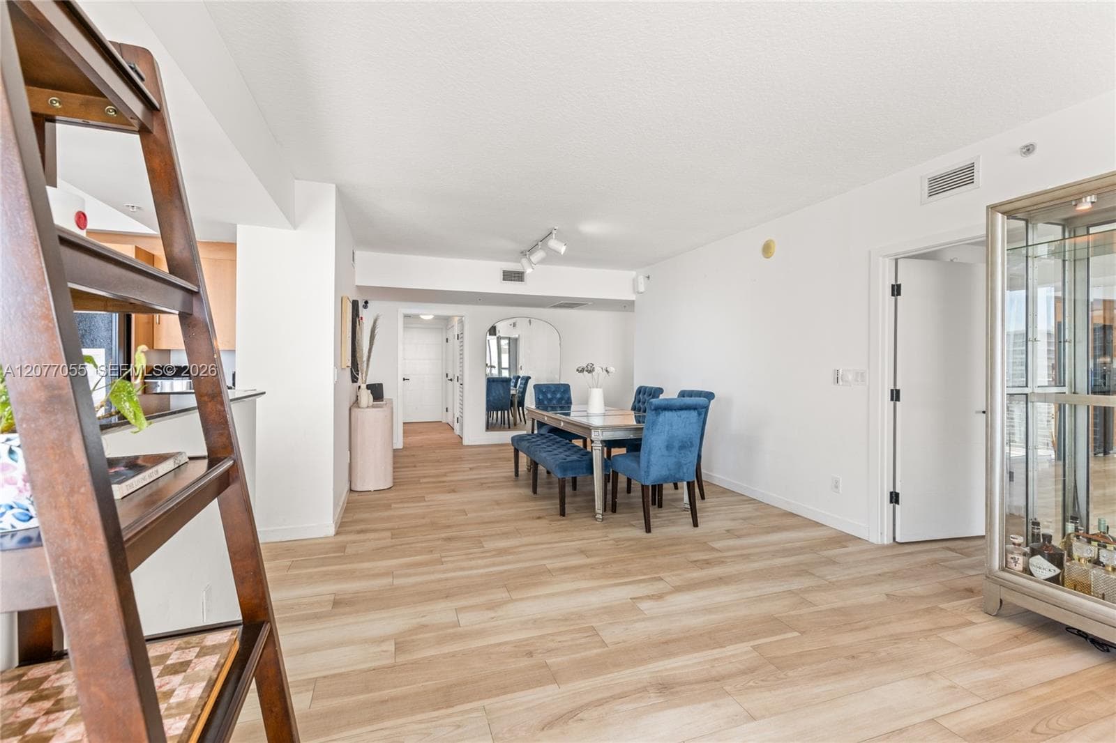 325 S Biscayne Blvd # 2723, Miami, FL 33131 photo 11