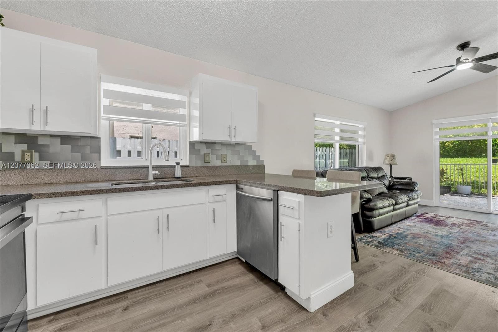 631 SW 176th Ave, Pembroke Pines, FL 33029 photo 8