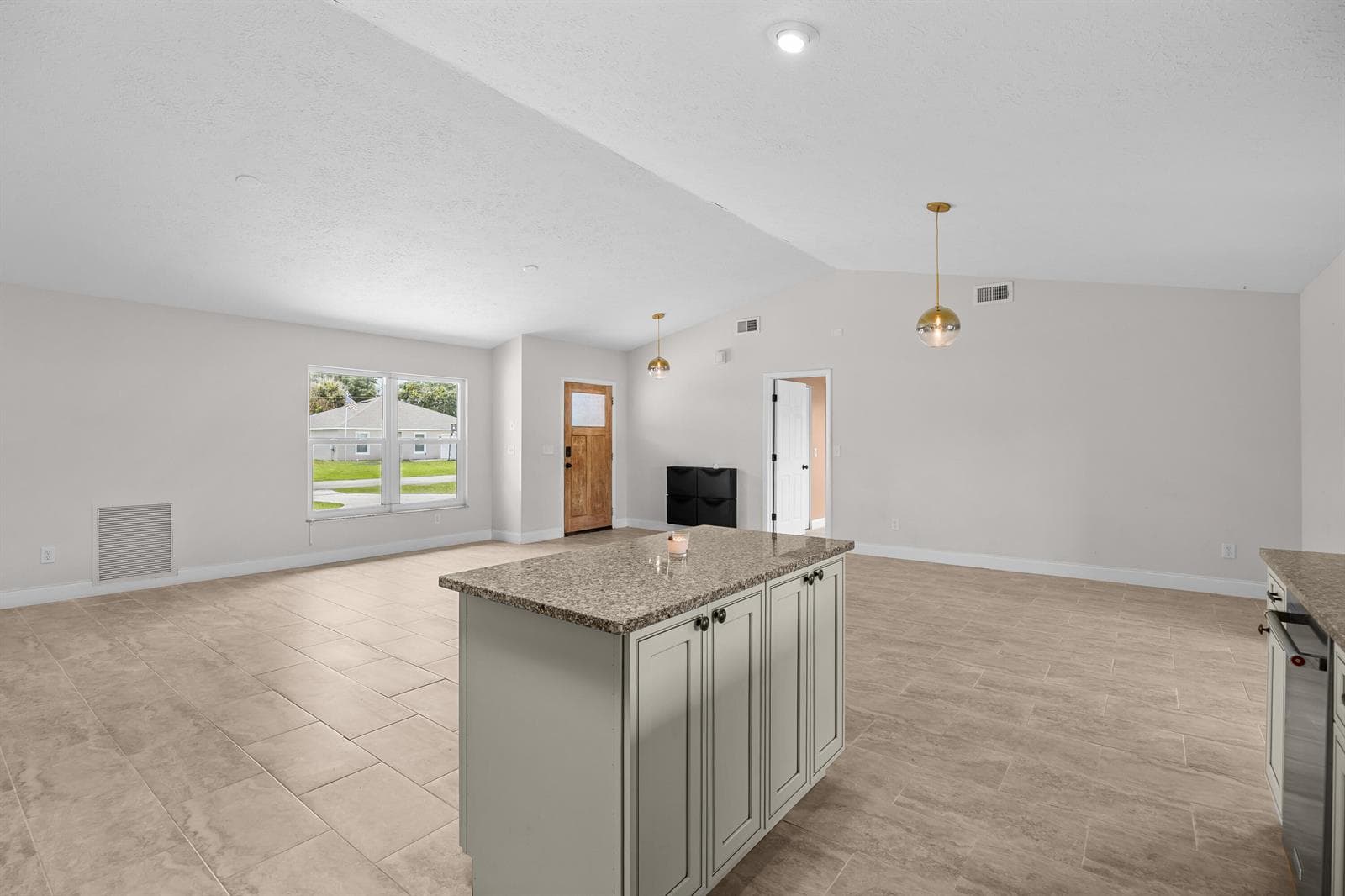 371 SW BUTLER Avenue, Port St. Lucie, FL 34983 photo 7