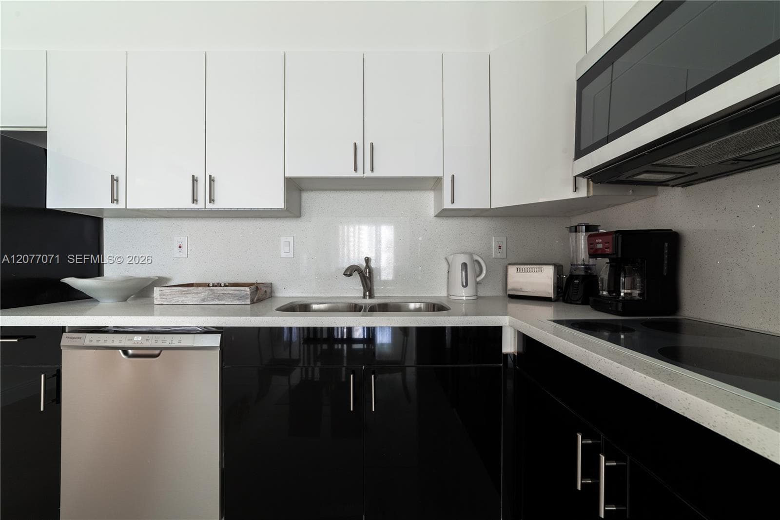 19390 Collins Ave # 419, Sunny Isles Beach, FL 33160 photo 9