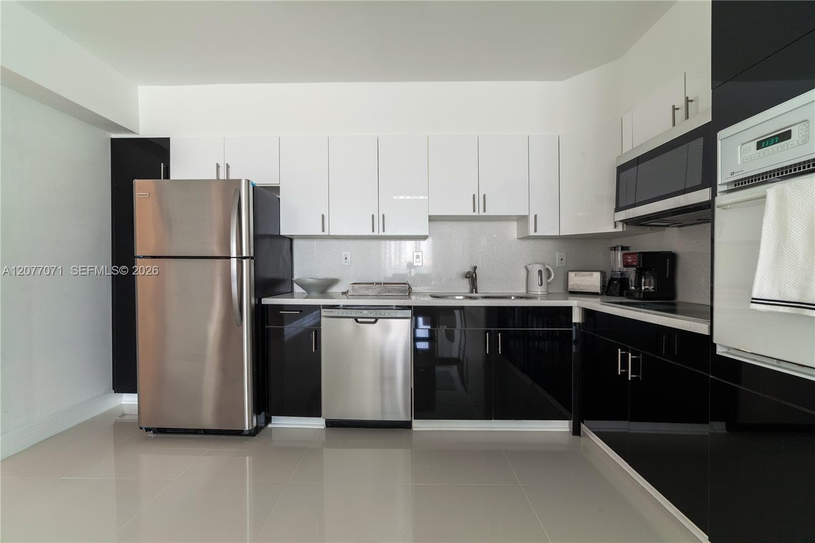 19390 Collins Ave # 419, Sunny Isles Beach, FL 33160 photo 8