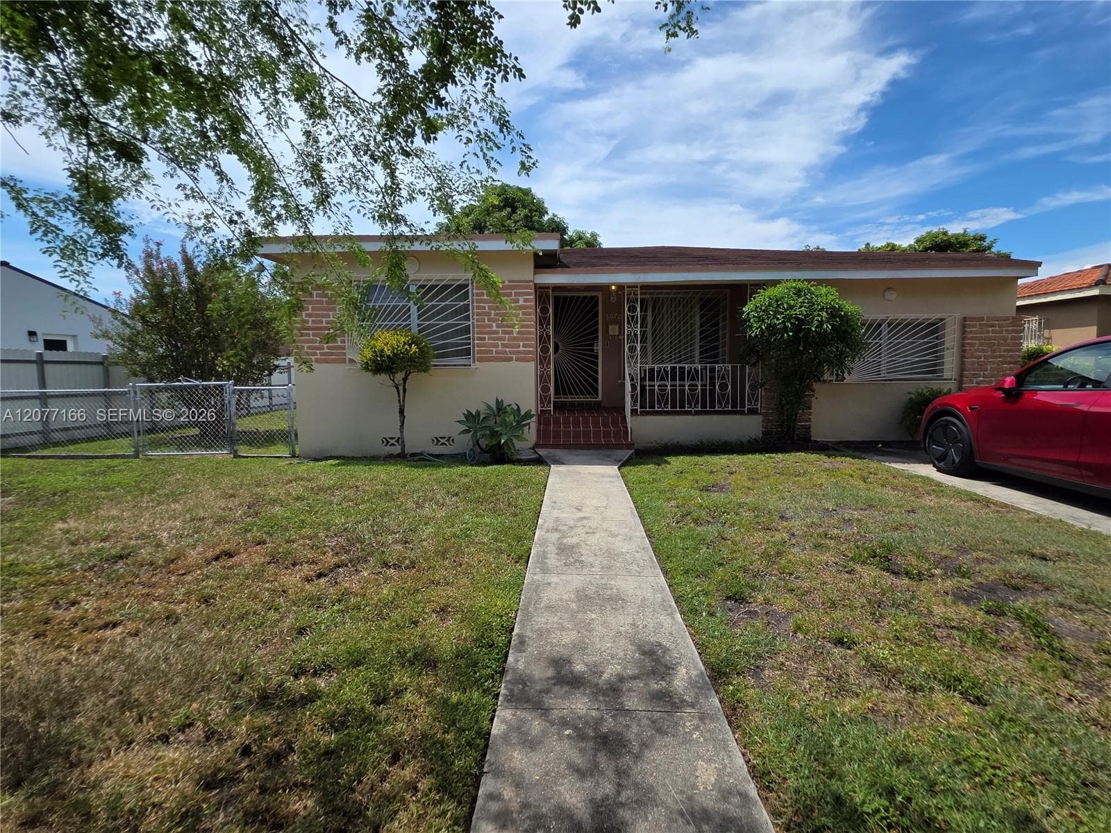 3070 NW 6th St, Miami, FL 33125 photo 3