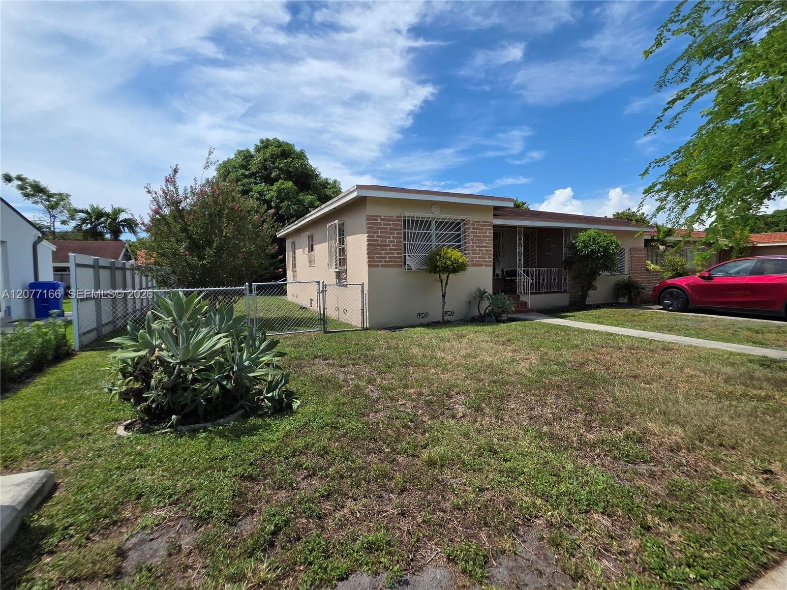 3070 NW 6th St, Miami, FL 33125 photo 5