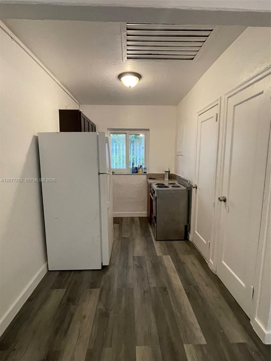 430 SW 6th Ave # 2, Miami, FL 33130 photo 3