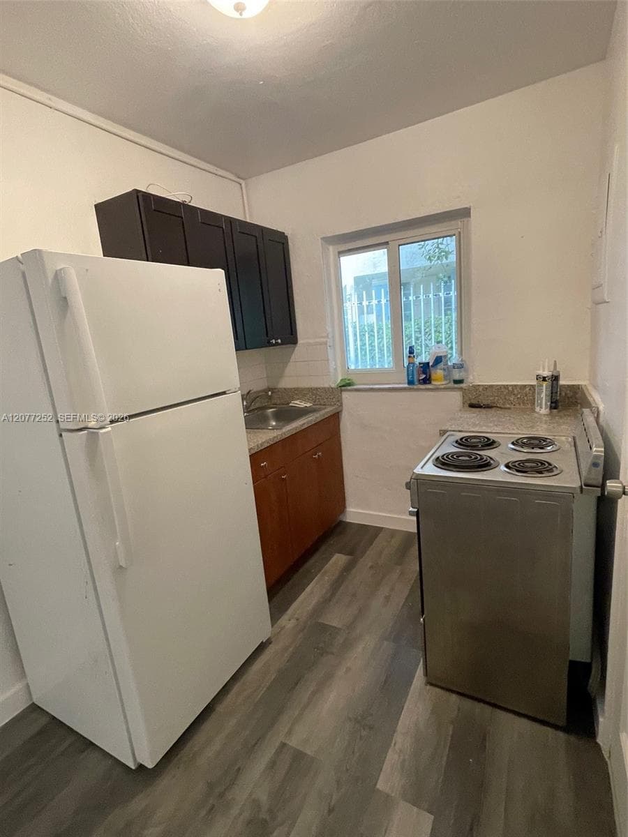430 SW 6th Ave # 2, Miami, FL 33130 photo 4