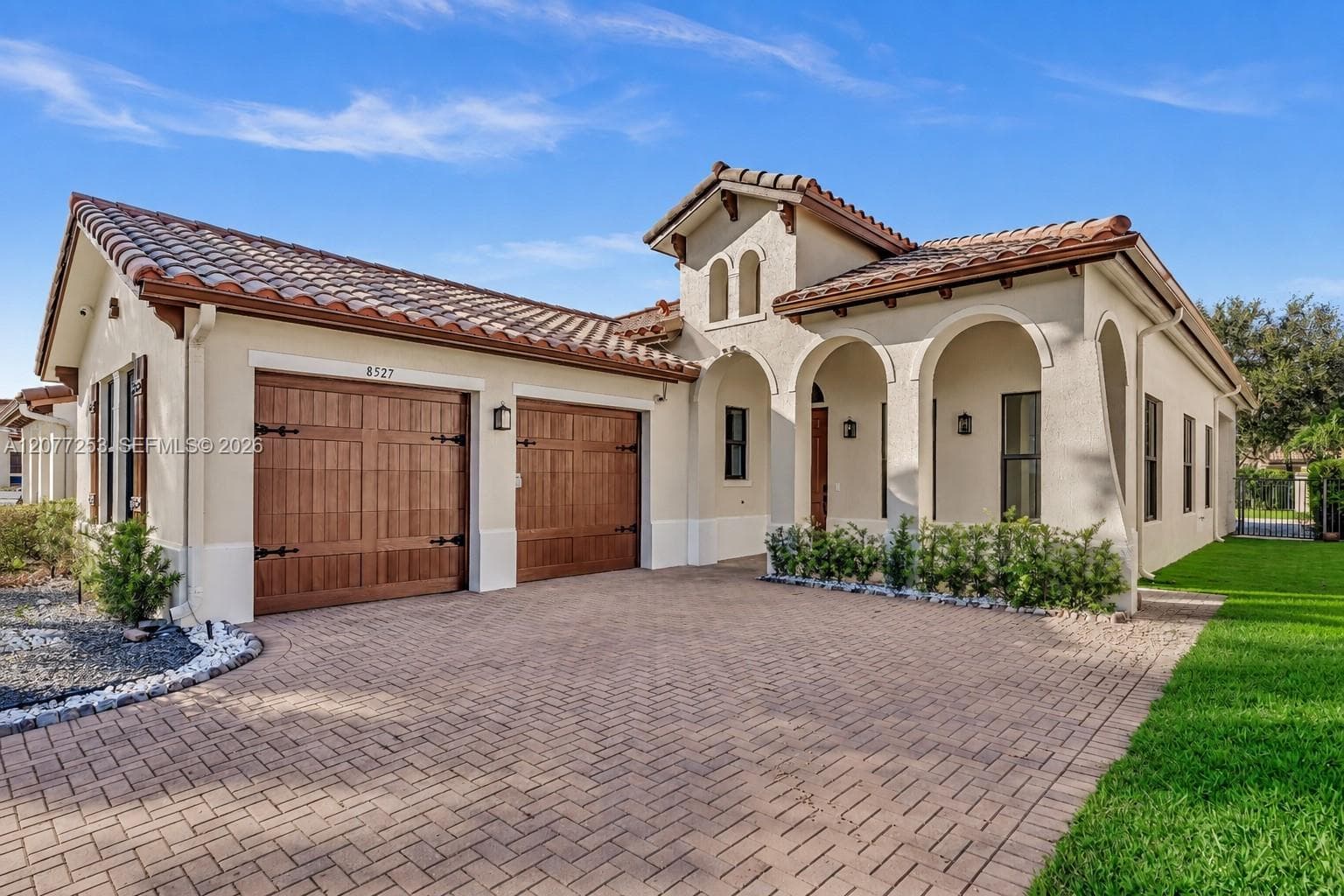 8527 NW 39th Ct, Cooper City, FL 33024 photo 3