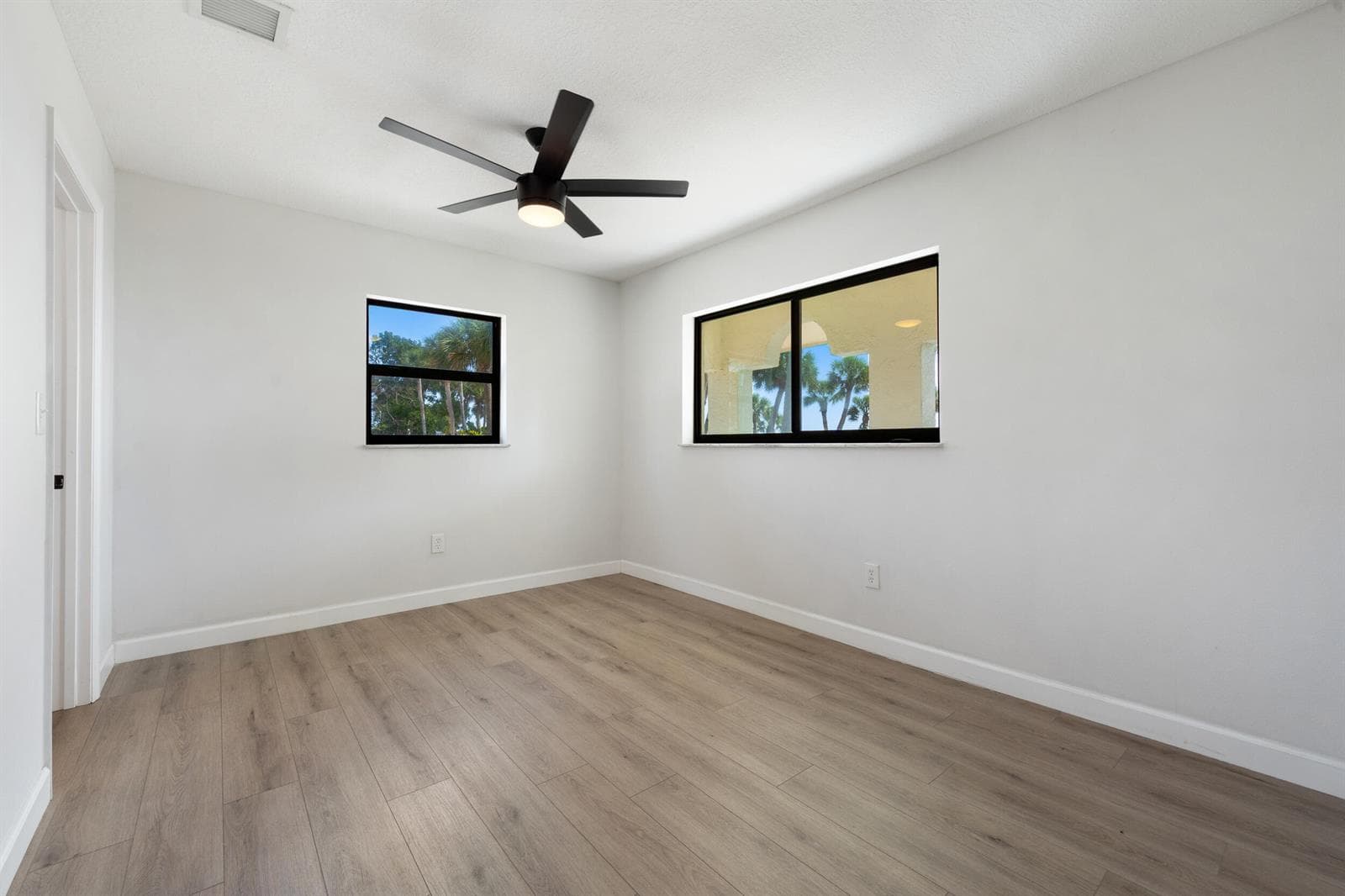 4003 S Indian River Drive, Fort Pierce, FL 34982 photo 11