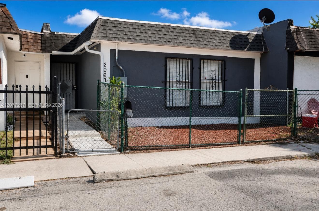 20674 NW 38th Ave, Miami Gardens, FL 33055 photo 13
