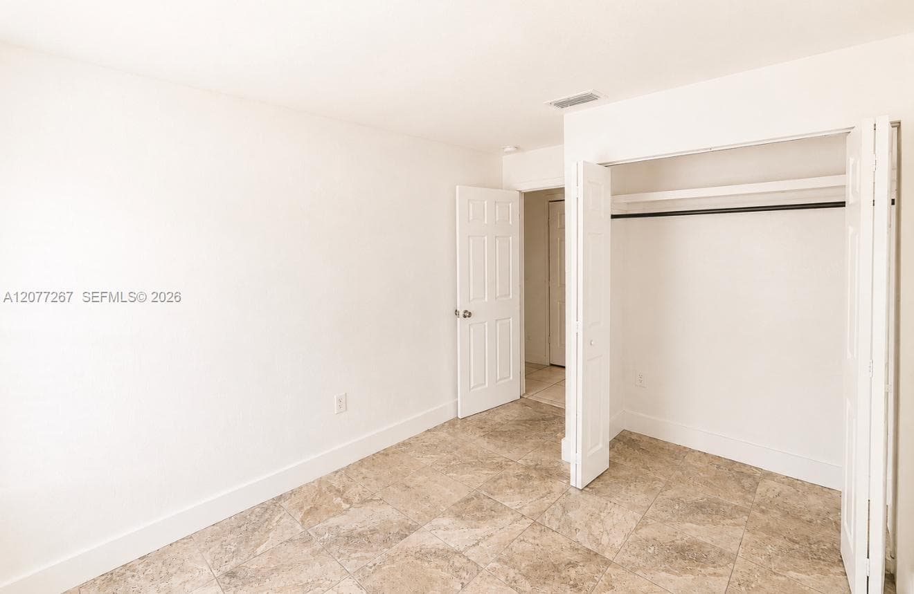 20674 NW 38th Ave, Miami Gardens, FL 33055 photo 9