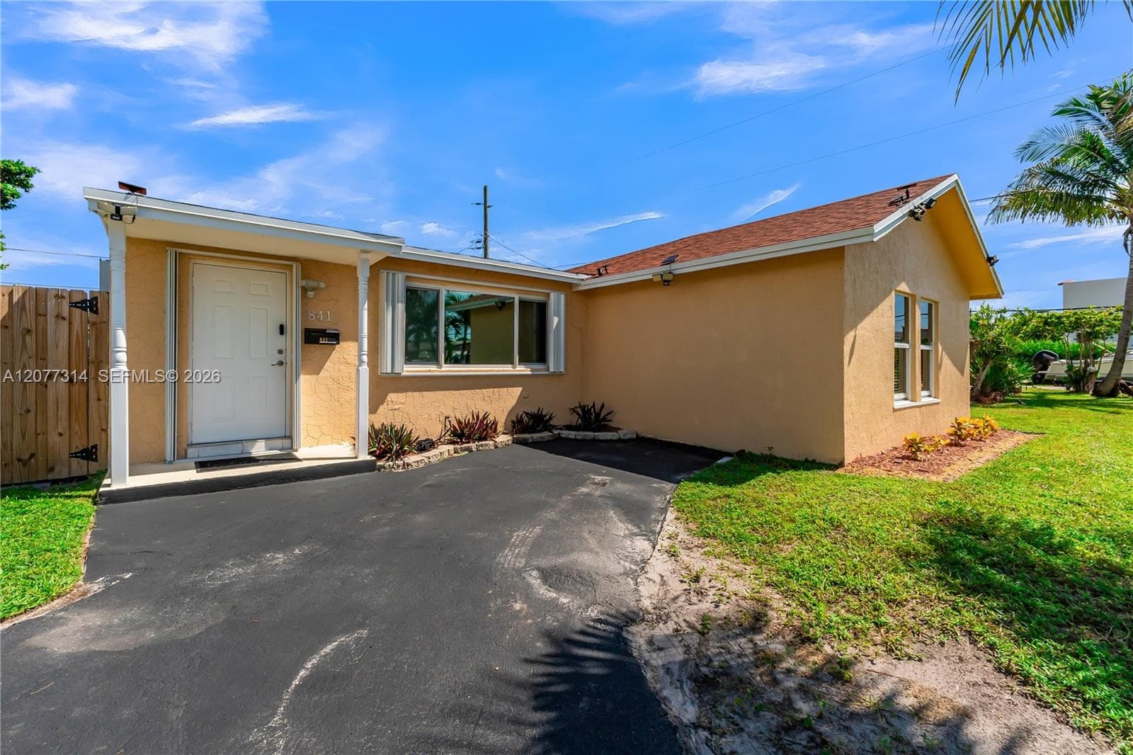 841 NE 59th St, Oakland Park, FL 33334 photo 3