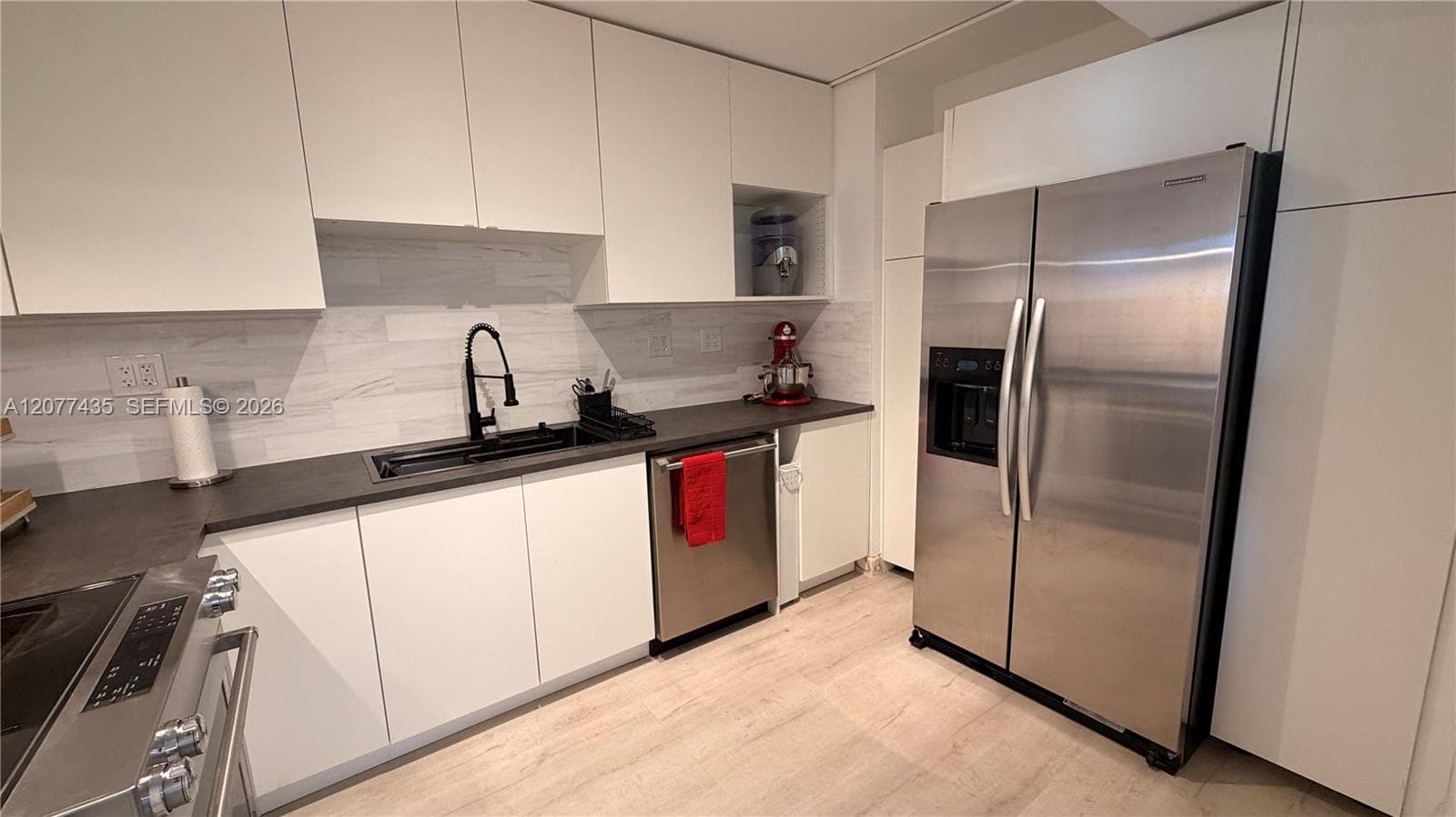 100 Bayview Dr # 431, Sunny Isles Beach, FL 33160 photo 7