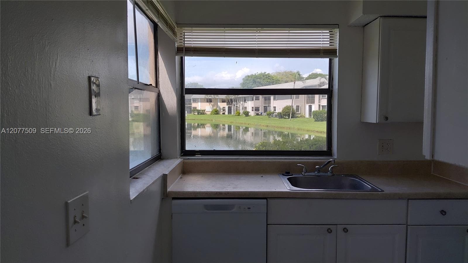 820 N Franklin Ave # 820J, Homestead, FL 33034 photo 4