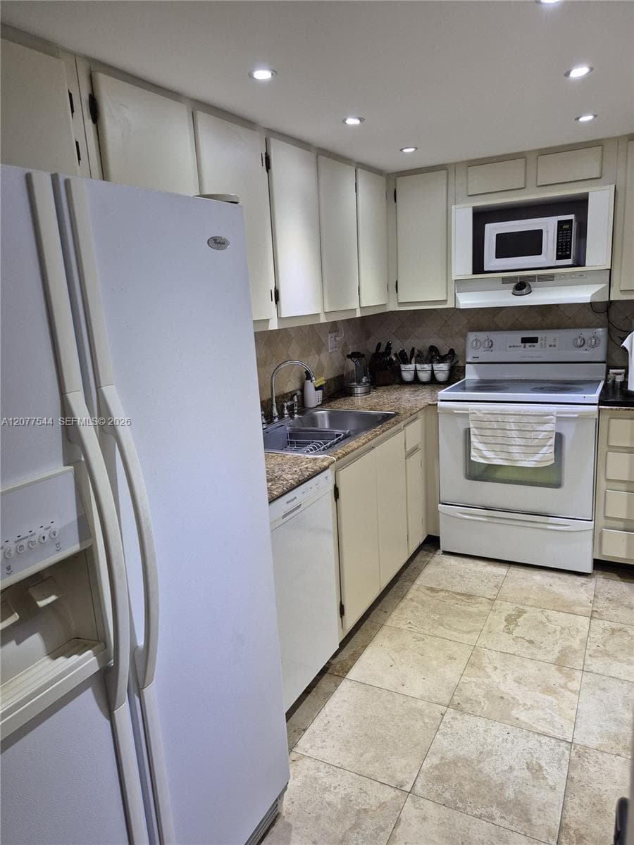290 174th St # 903, Sunny Isles Beach, FL 33160 photo 13