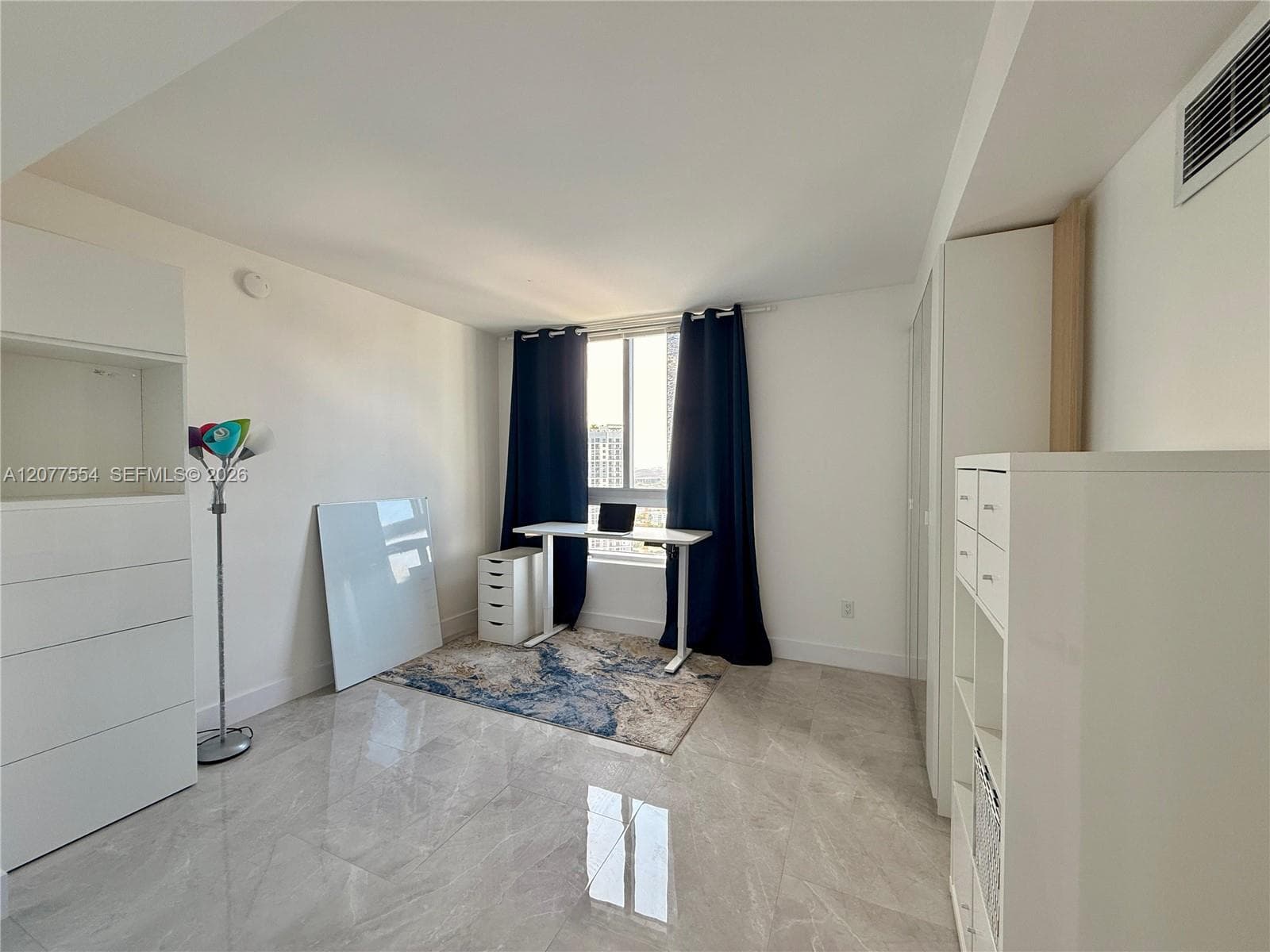 90 SW 3rd St # 3306, Miami, FL 33130 photo 13