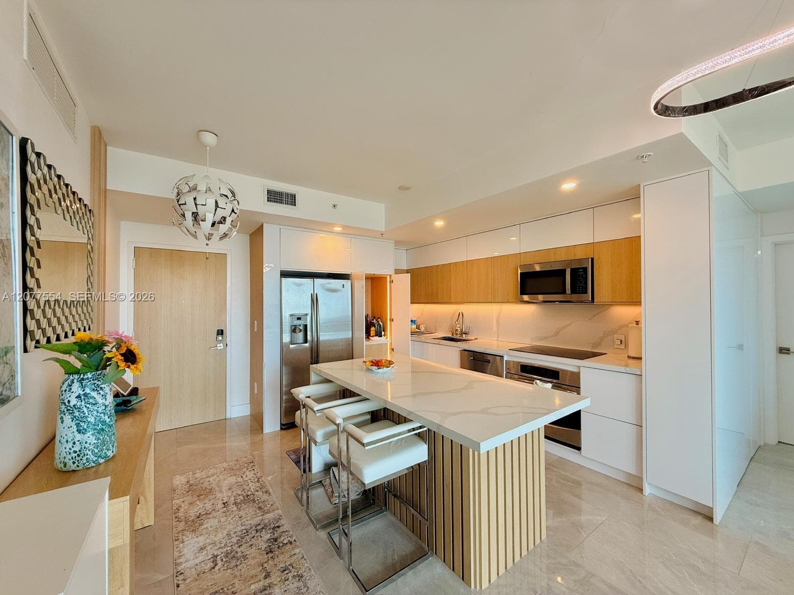 90 SW 3rd St # 3306, Miami, FL 33130 photo 5
