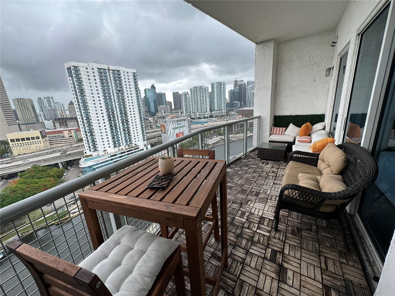 10 SW South River Dr # PHI02, Miami, FL 33130 photo 6