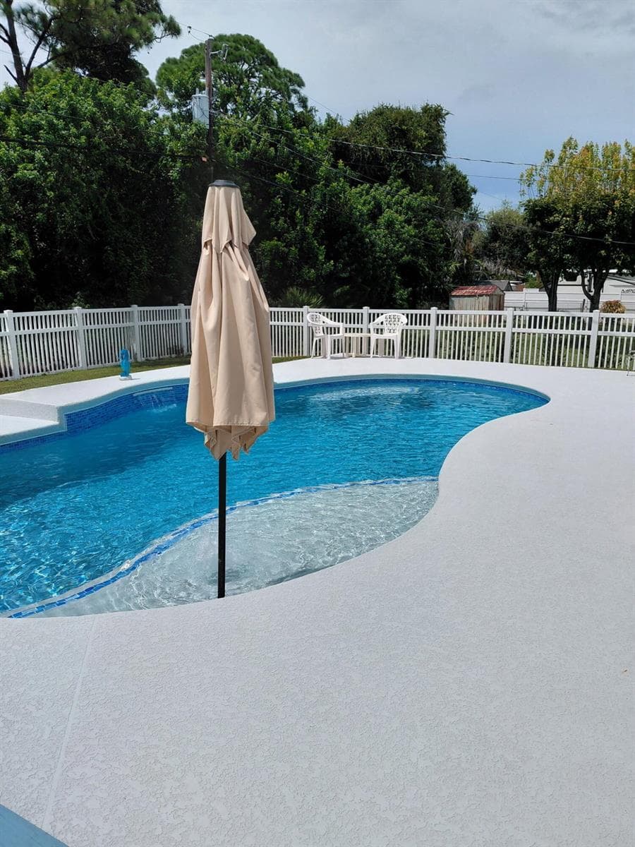 5113 SUNSET Boulevard, Fort Pierce, FL 34982 photo 2
