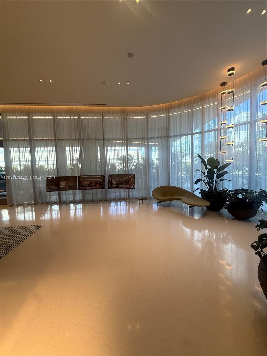 1400 Biscayne Blvd # 209, Miami, FL 33132 photo 2