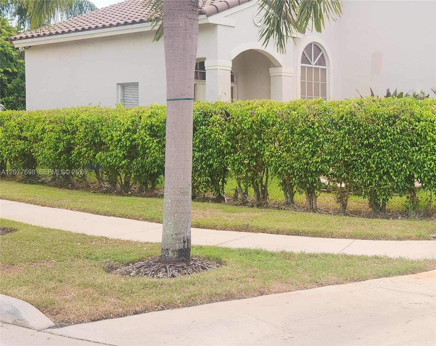 1055 NW 187th Ave, Pembroke Pines, FL 33029 photo 3