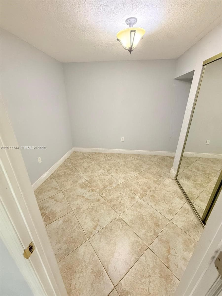 9357 Fontainebleau Blvd # D104, Miami, FL 33172 photo 7