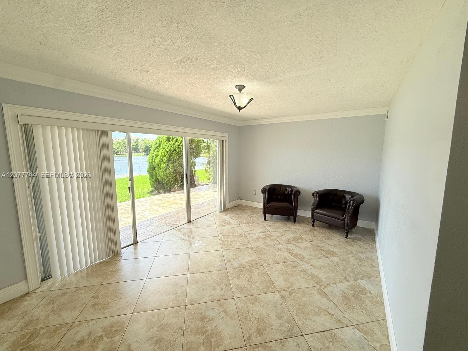 9357 Fontainebleau Blvd # D104, Miami, FL 33172 photo 3