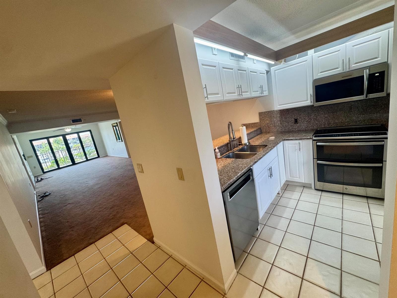 601 SEAFARER Circle # 405, Jupiter, FL 33477 photo 11