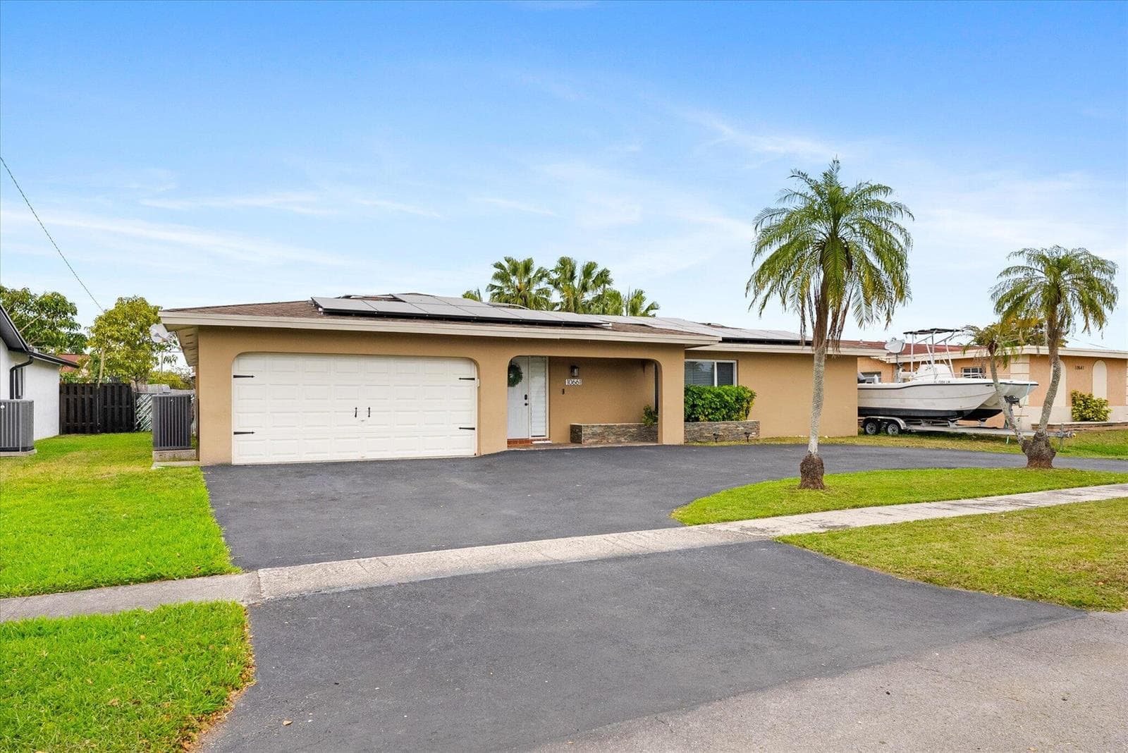 10661 NW 27TH Court, Sunrise, FL 33322 photo 2