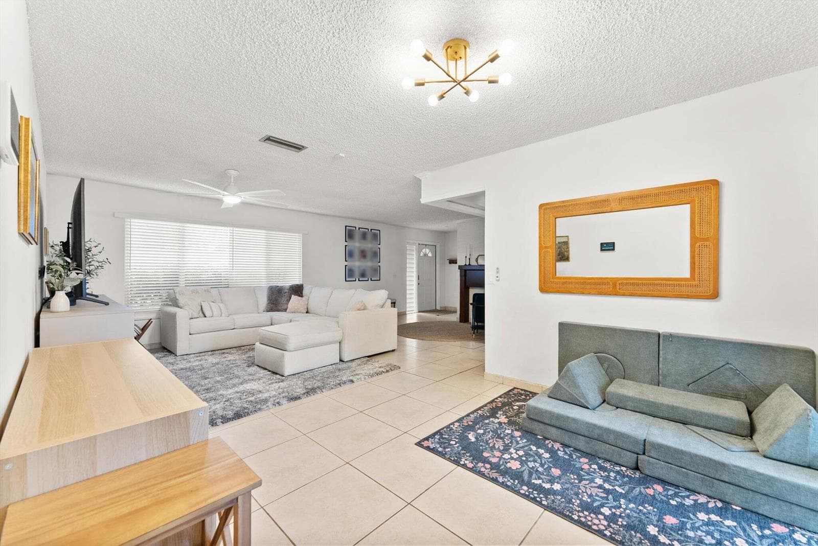 10661 NW 27TH Court, Sunrise, FL 33322 photo 9