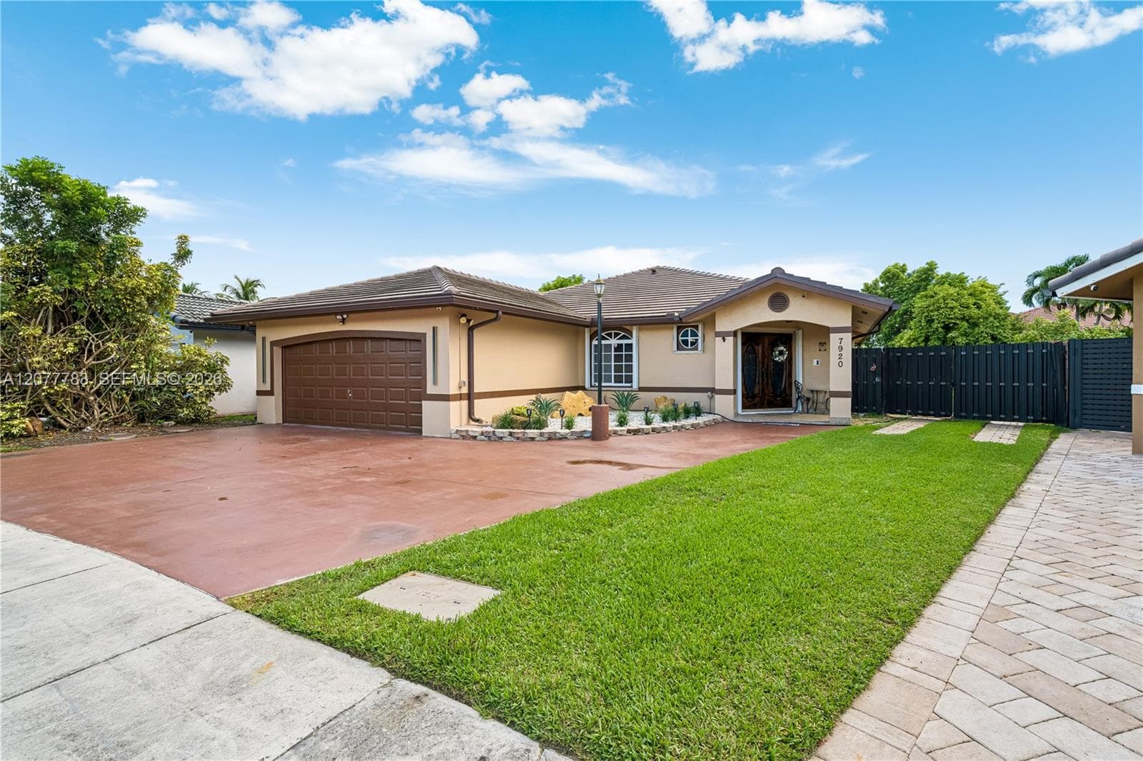 7920 SW 163rd Pl, Miami, FL 33193 photo 2