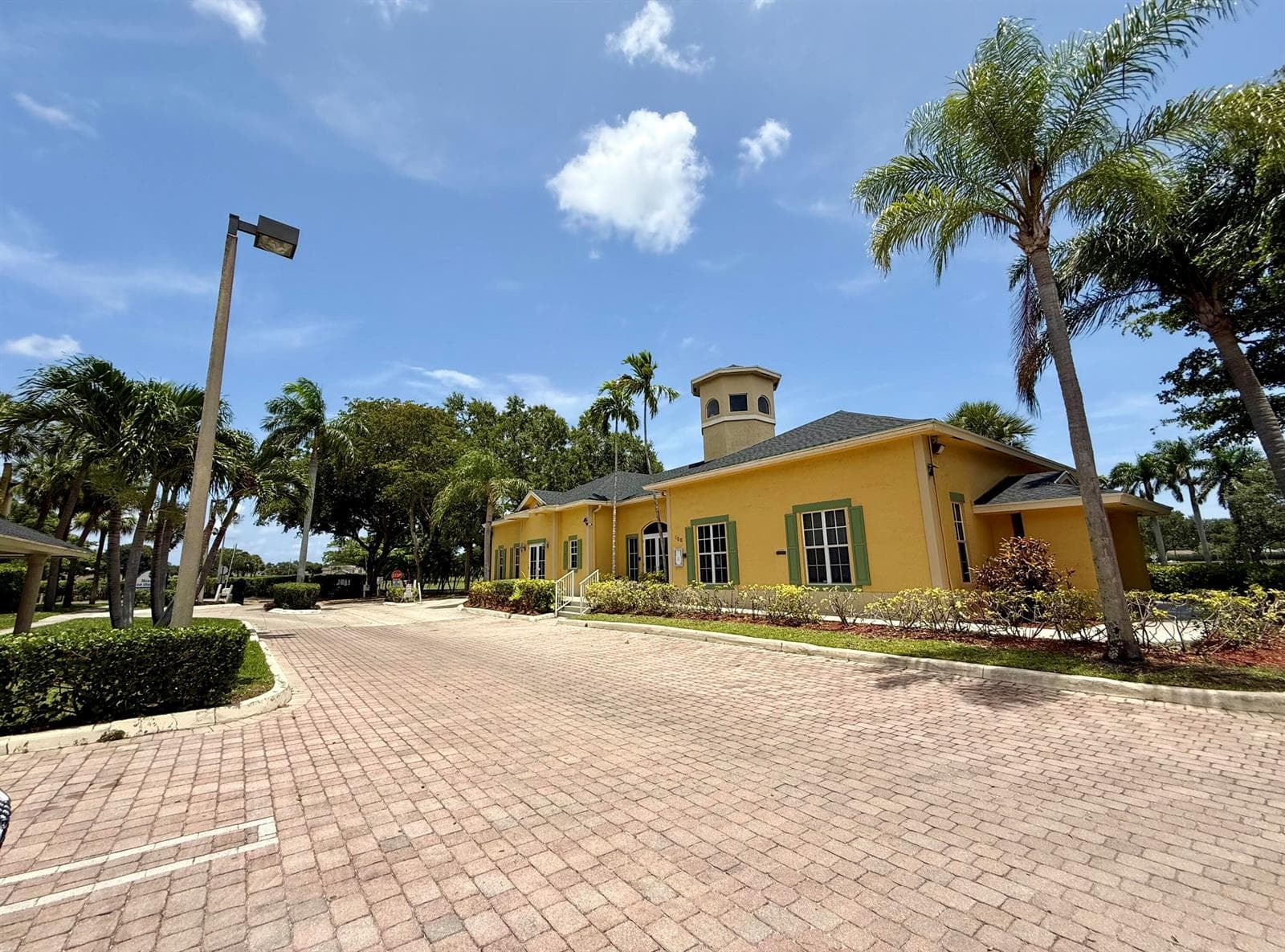 1625 Meadows Circle W, Boynton Beach, FL 33436 photo 13