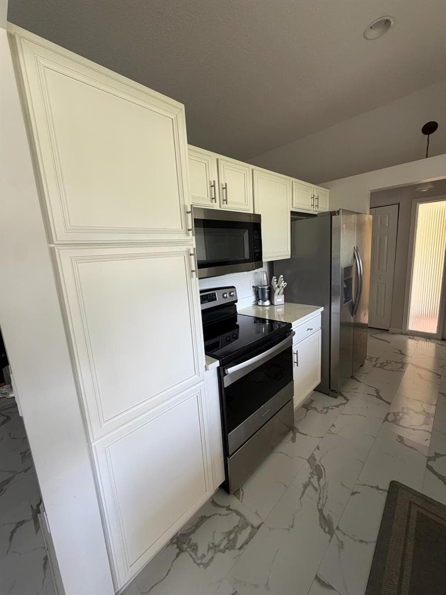 107 HALF MOON Circle # D, Jupiter, FL 33458 photo 10