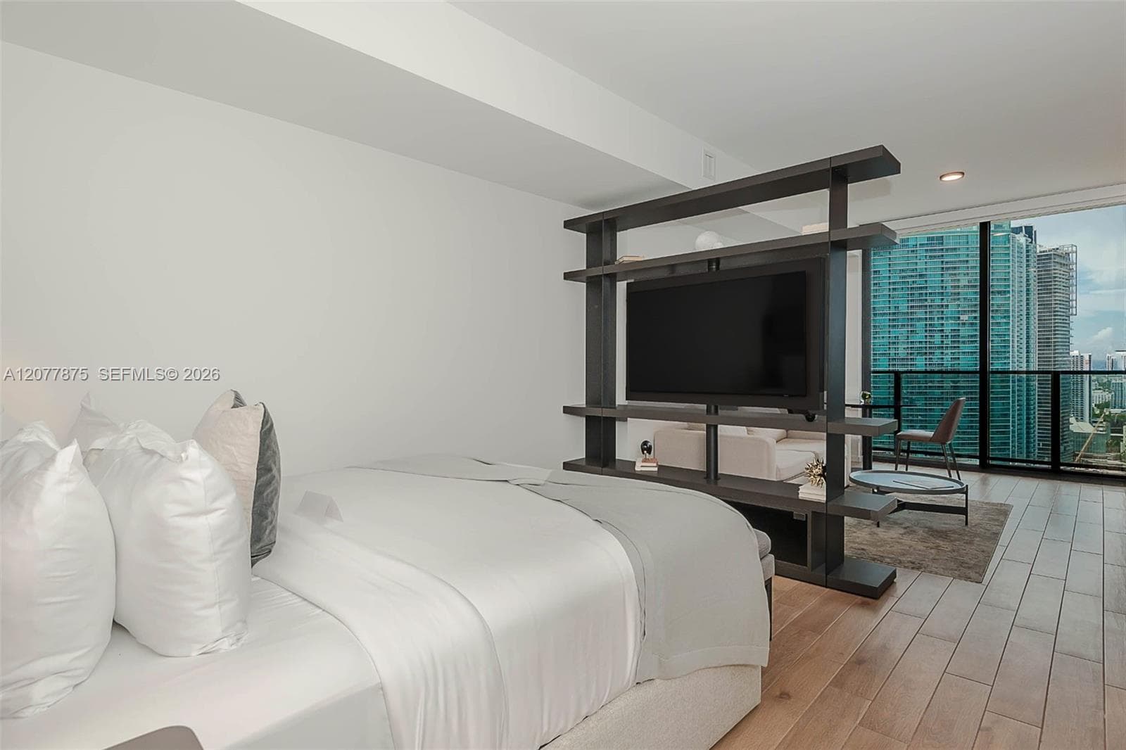 398 NE 5th St # 3104, Miami, FL 33132 photo 5