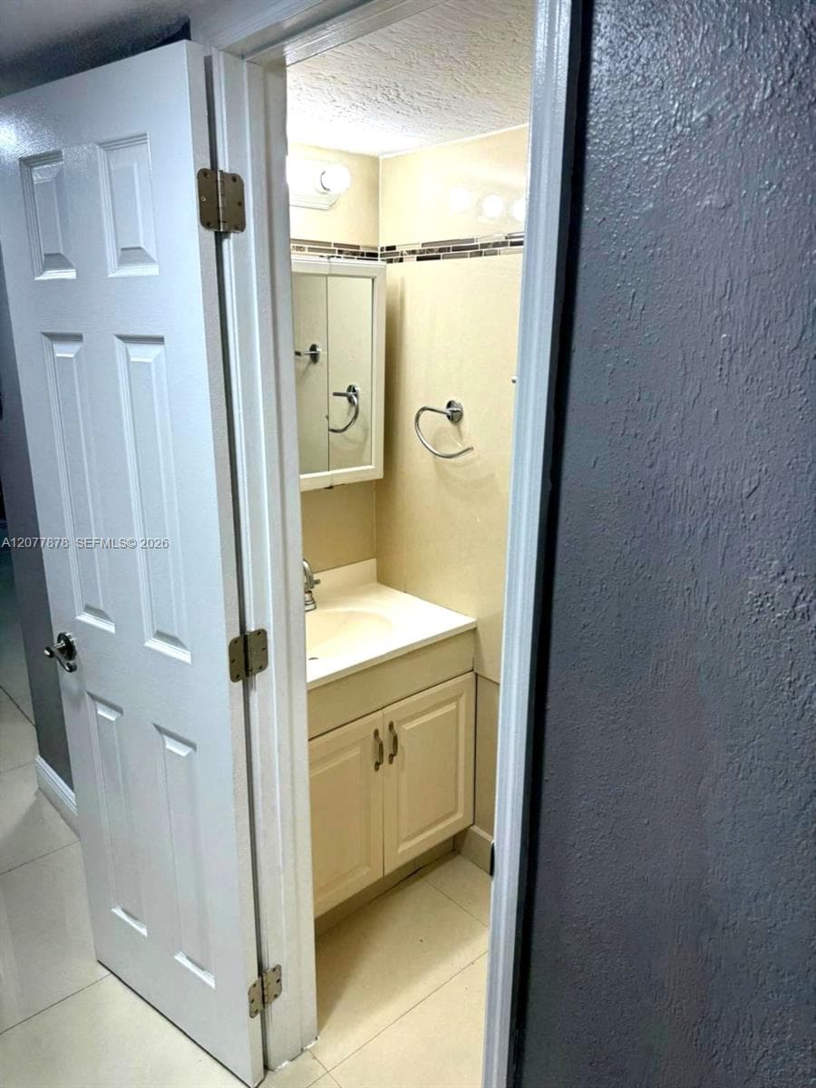 5461 W 24th Ave # 25, Hialeah, FL 33016 photo 12