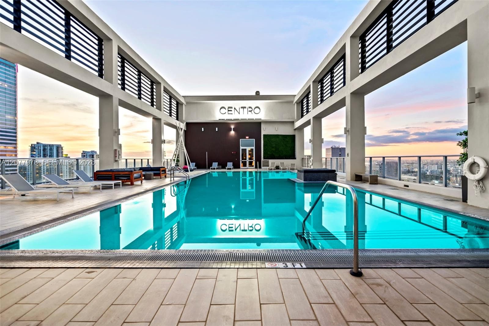 151 SE 1st St # 2602, Miami, FL 33131 photo 3