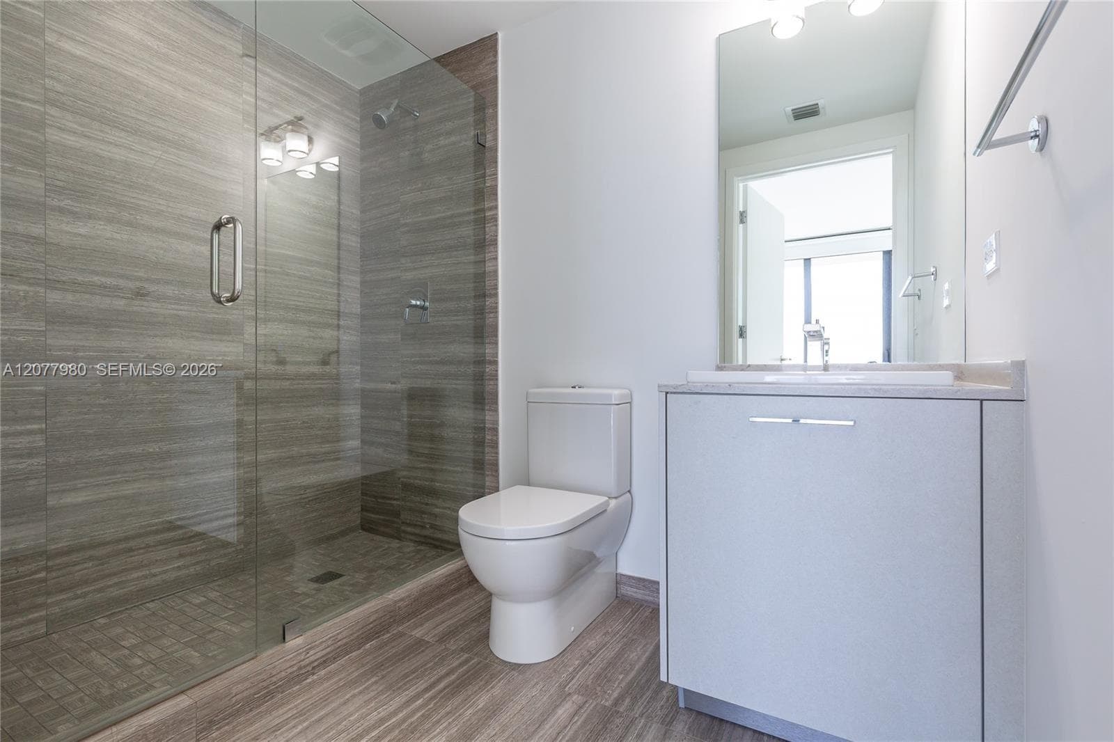 1010 Brickell Ave # 1402, Miami, FL 33131 photo 7