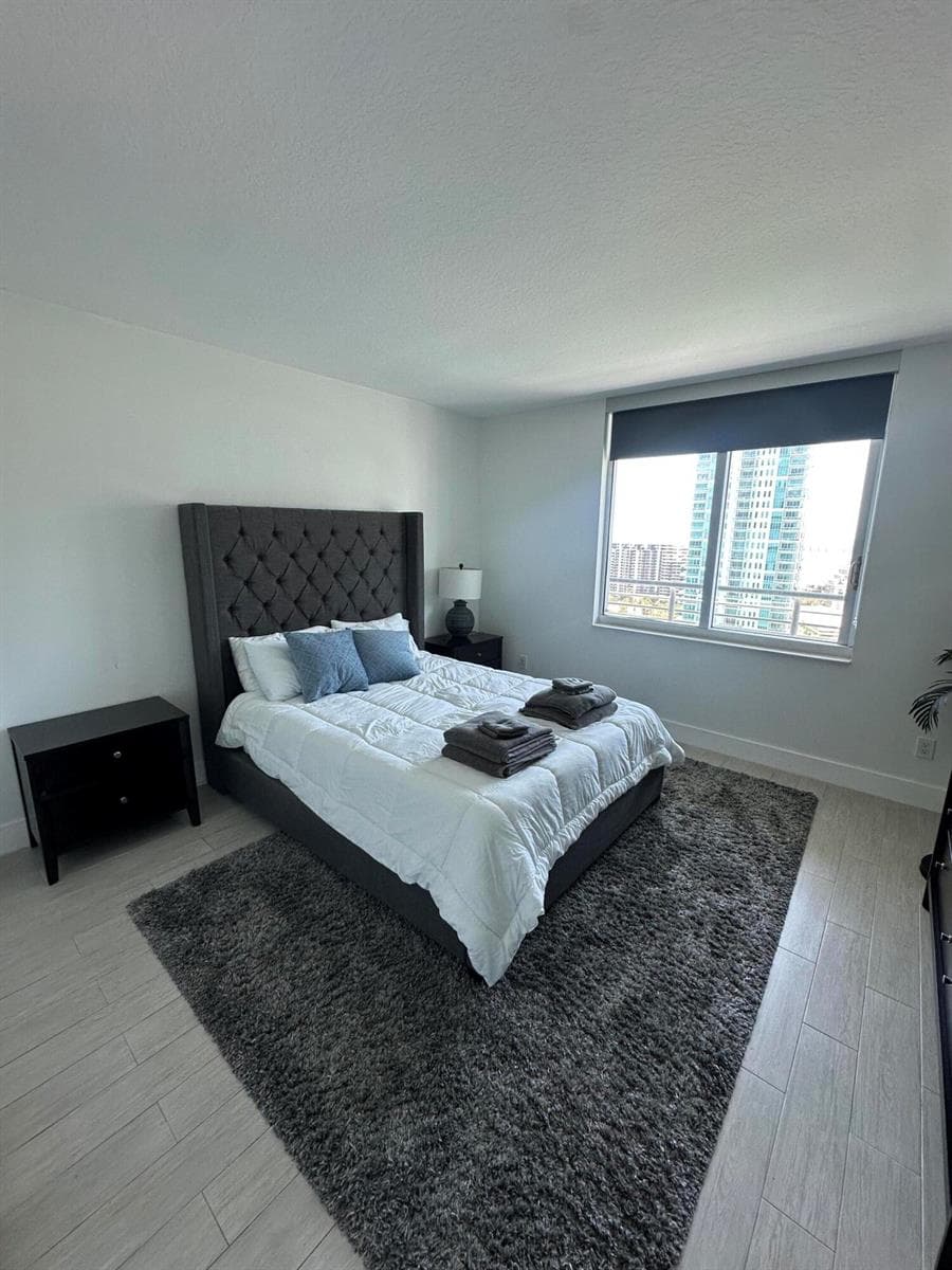 325 S Biscayne Boulevard # 2617, Miami, FL 33131 photo 9